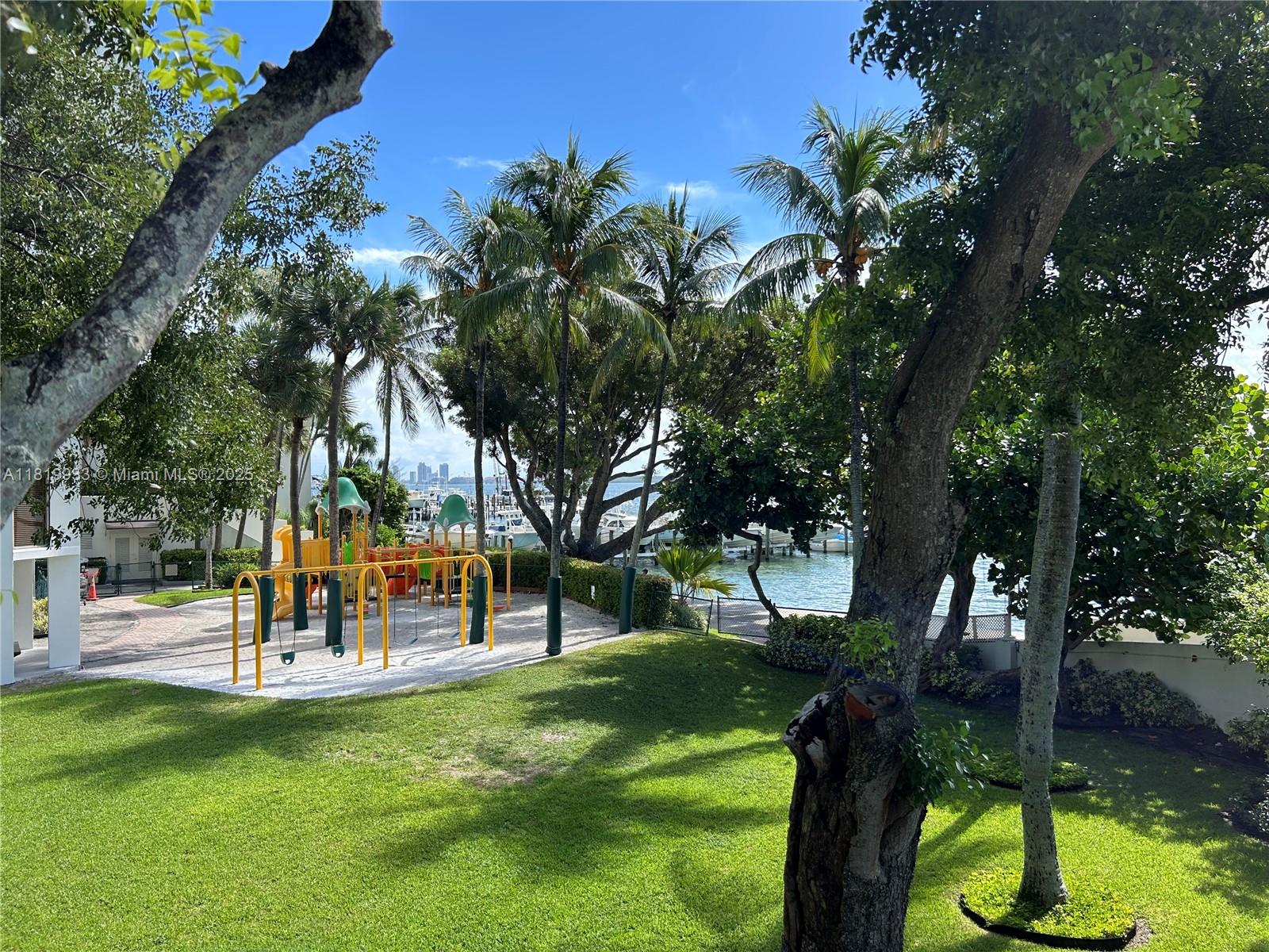 1915 BRICKELL AV # 1106C