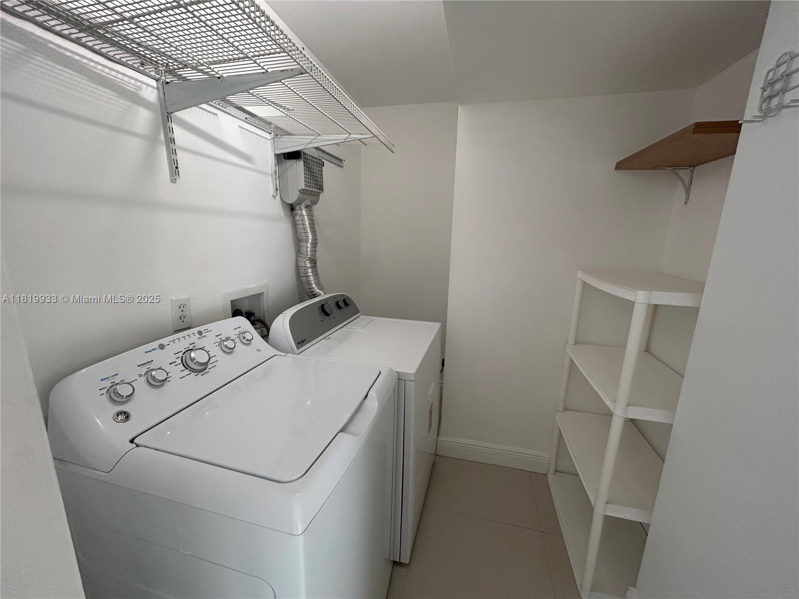 1915 BRICKELL AV # 1106C