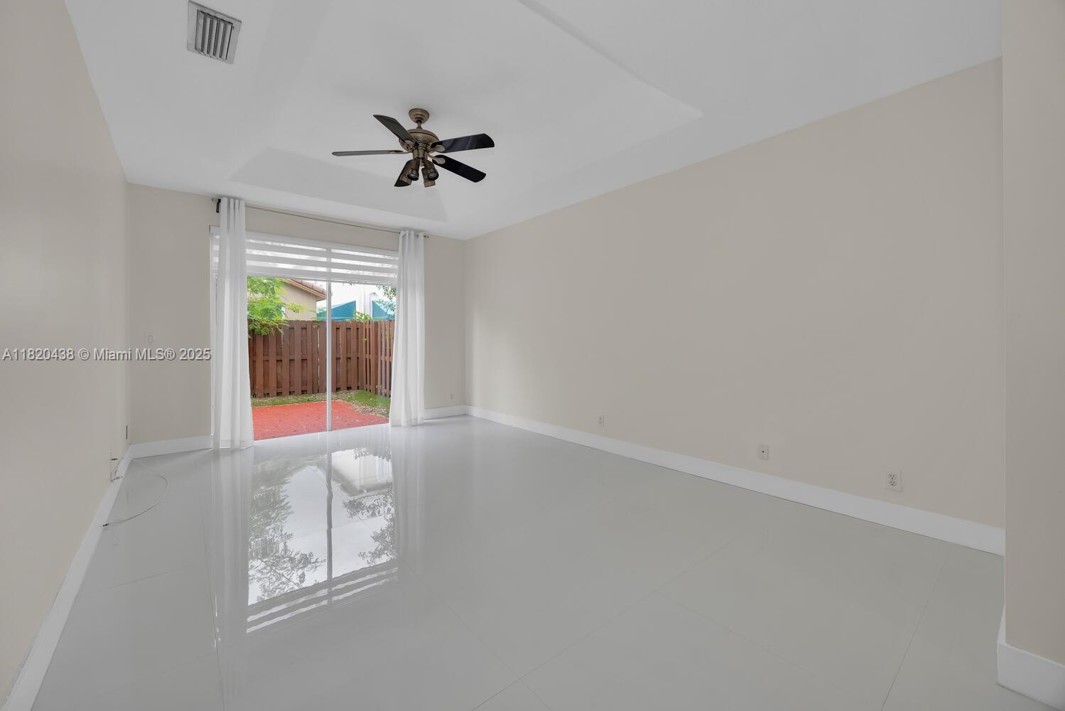 9785 NW 29th Ter