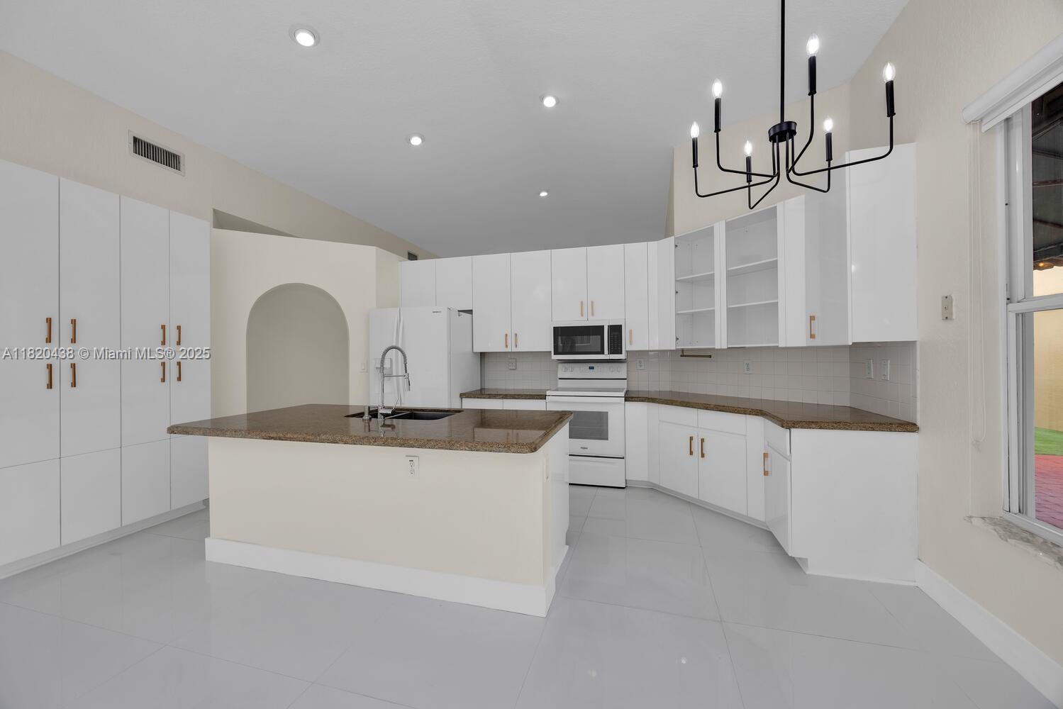 9785 NW 29th Ter