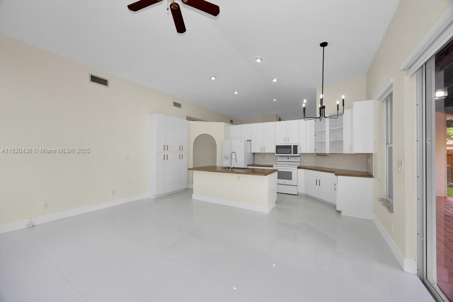 9785 NW 29th Ter
