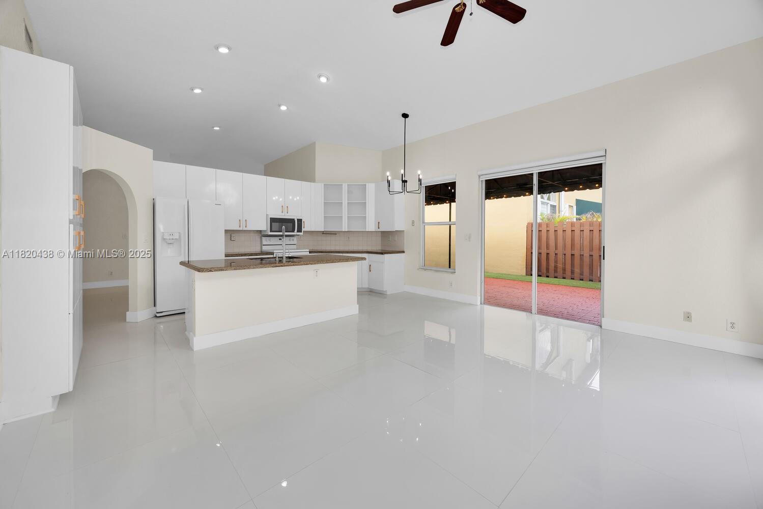 9785 NW 29th Ter