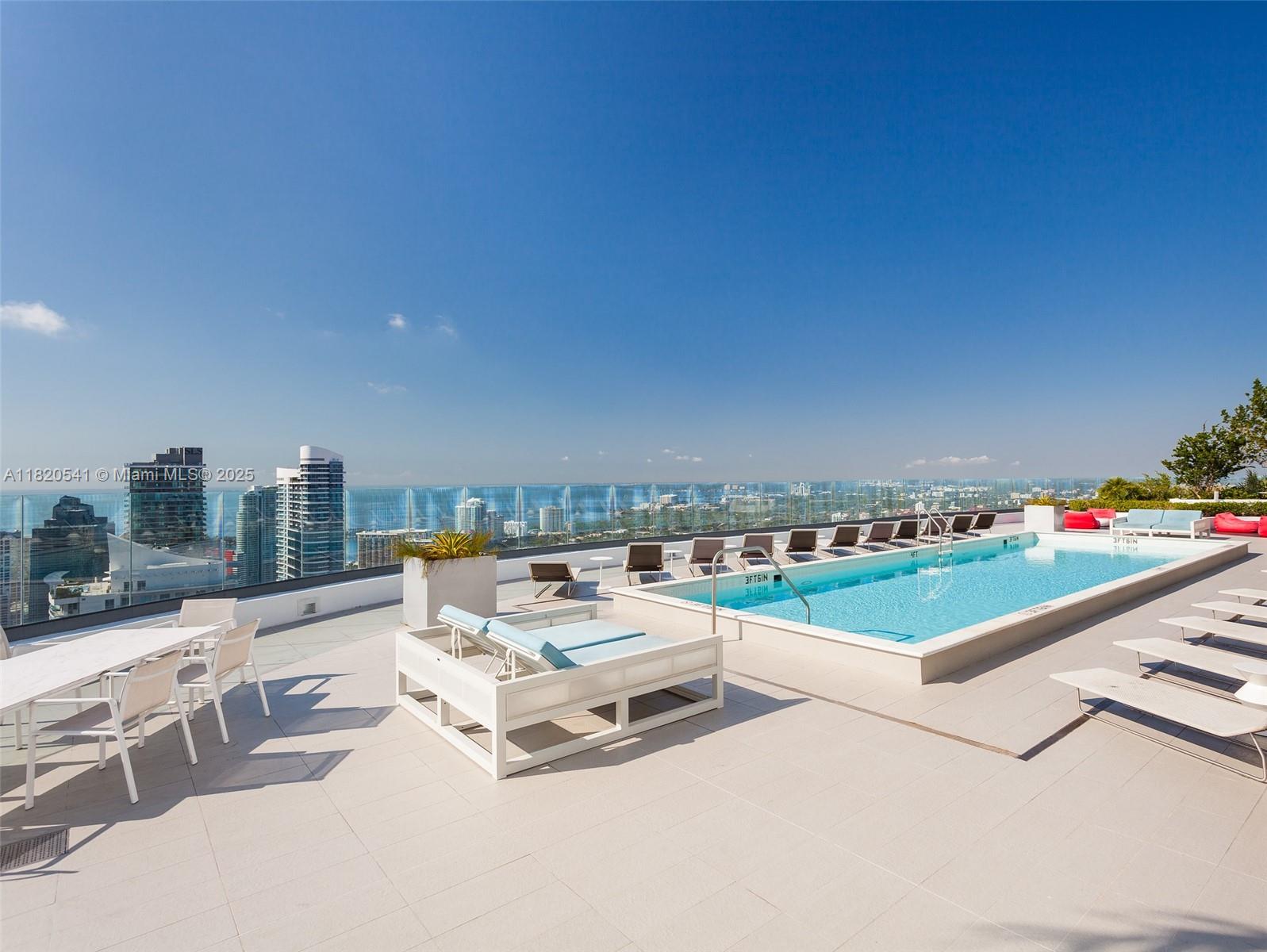 55 SW 9th St # 3507