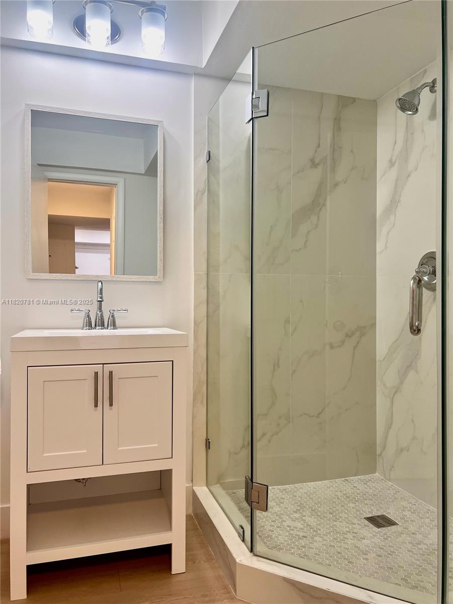 195 Sunrise Dr # 8