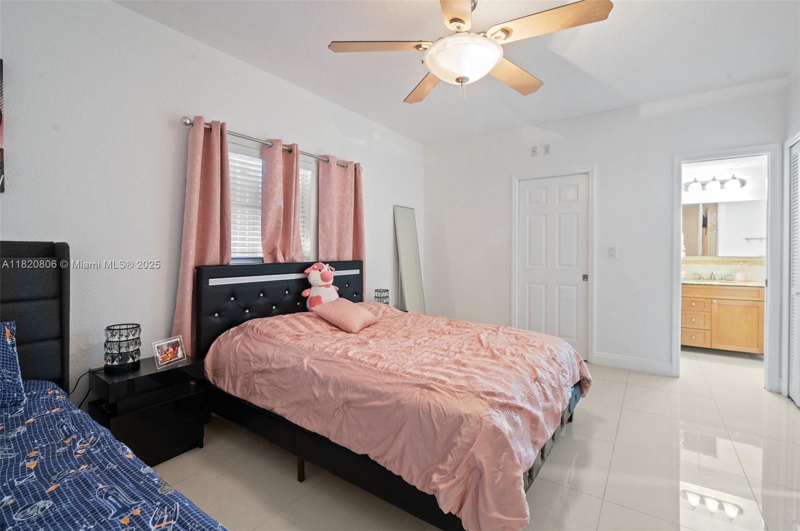590 SW 62nd Ave
