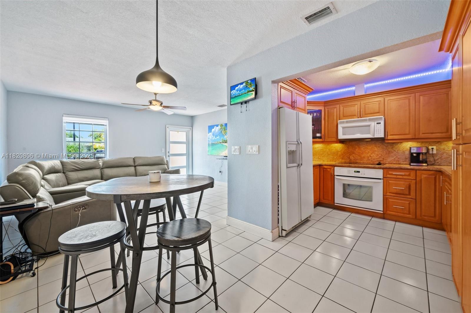 590 SW 62nd Ave