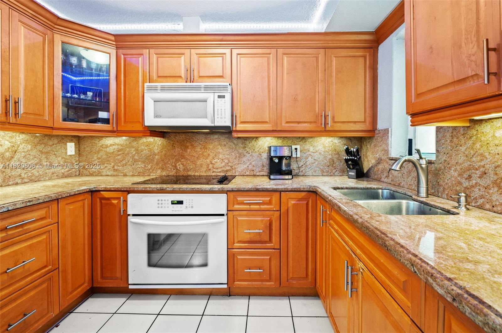 590 SW 62nd Ave