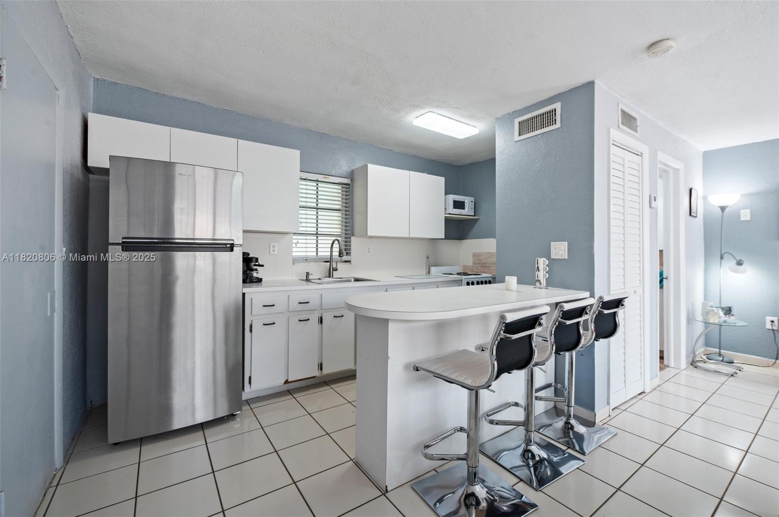 590 SW 62nd Ave