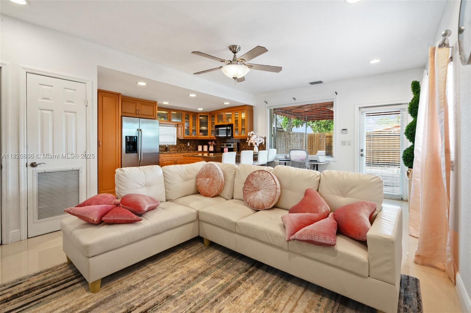590 SW 62nd Ave
