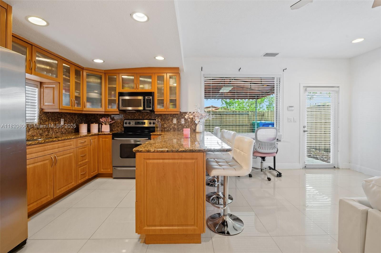 590 SW 62nd Ave