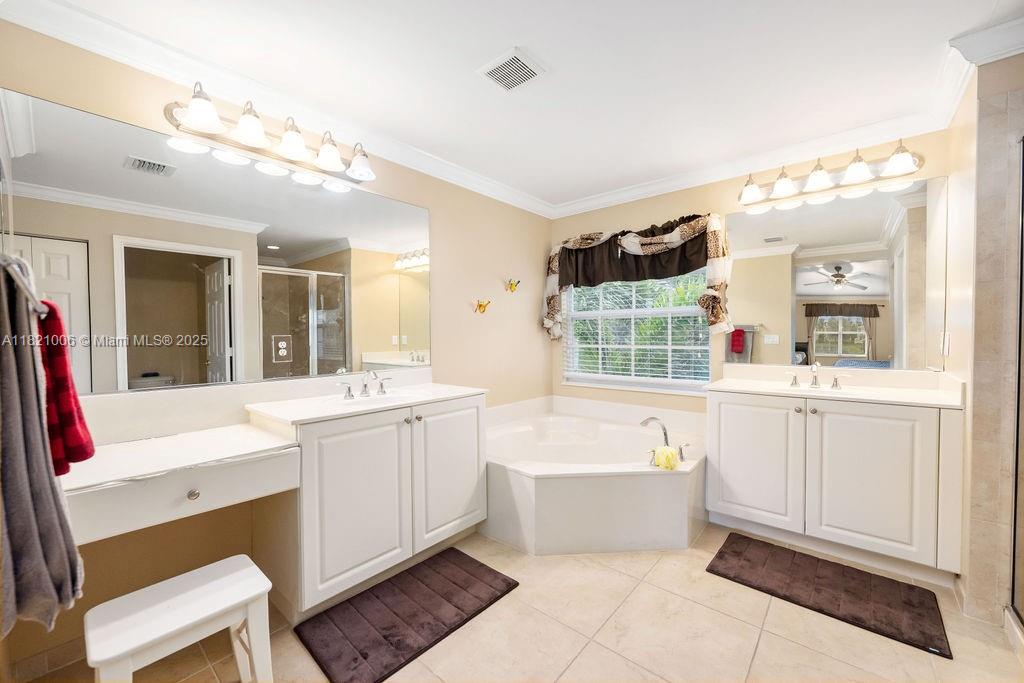 7841 Jewelwood Dr # 7841