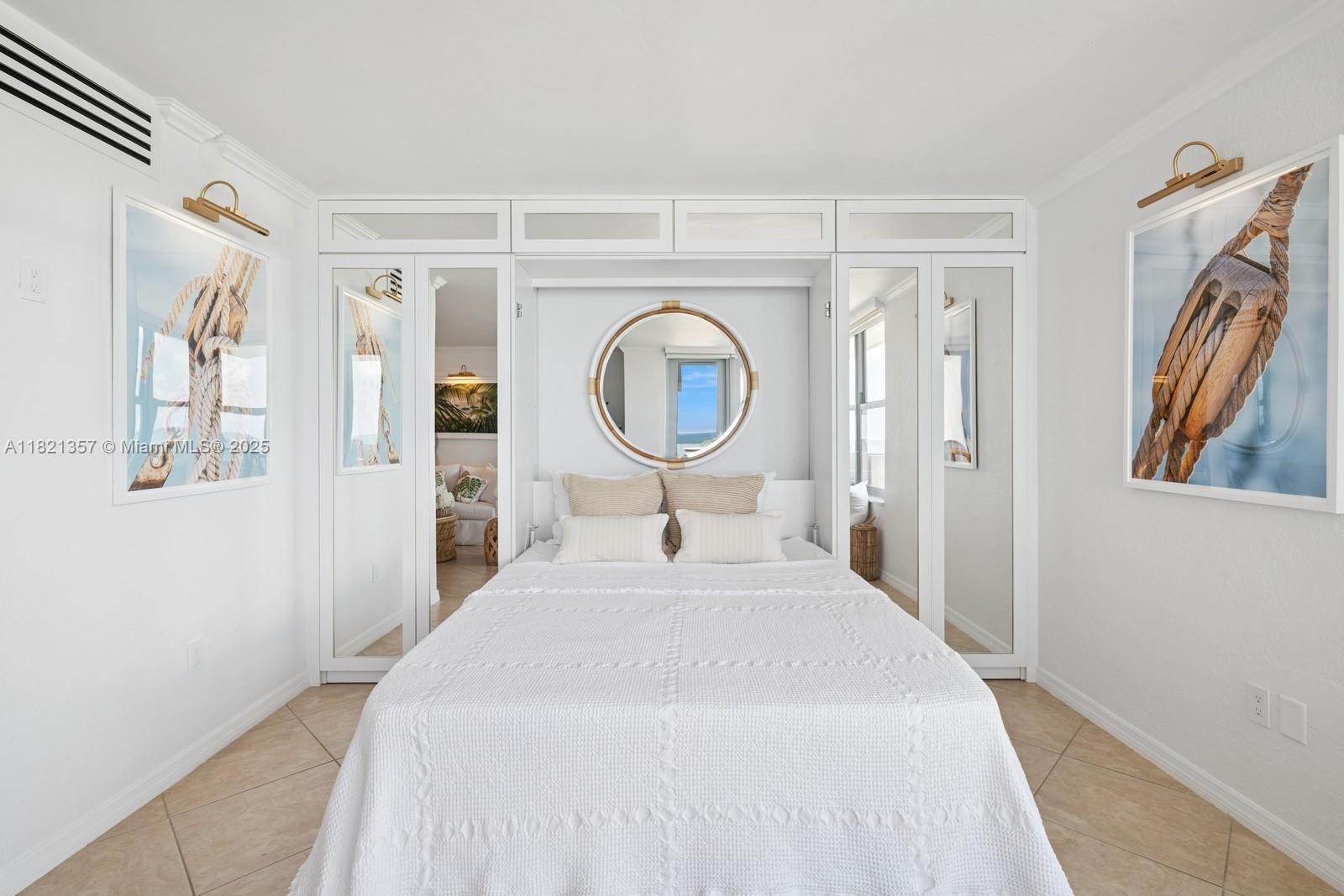 2899 Collins Ave # 1025