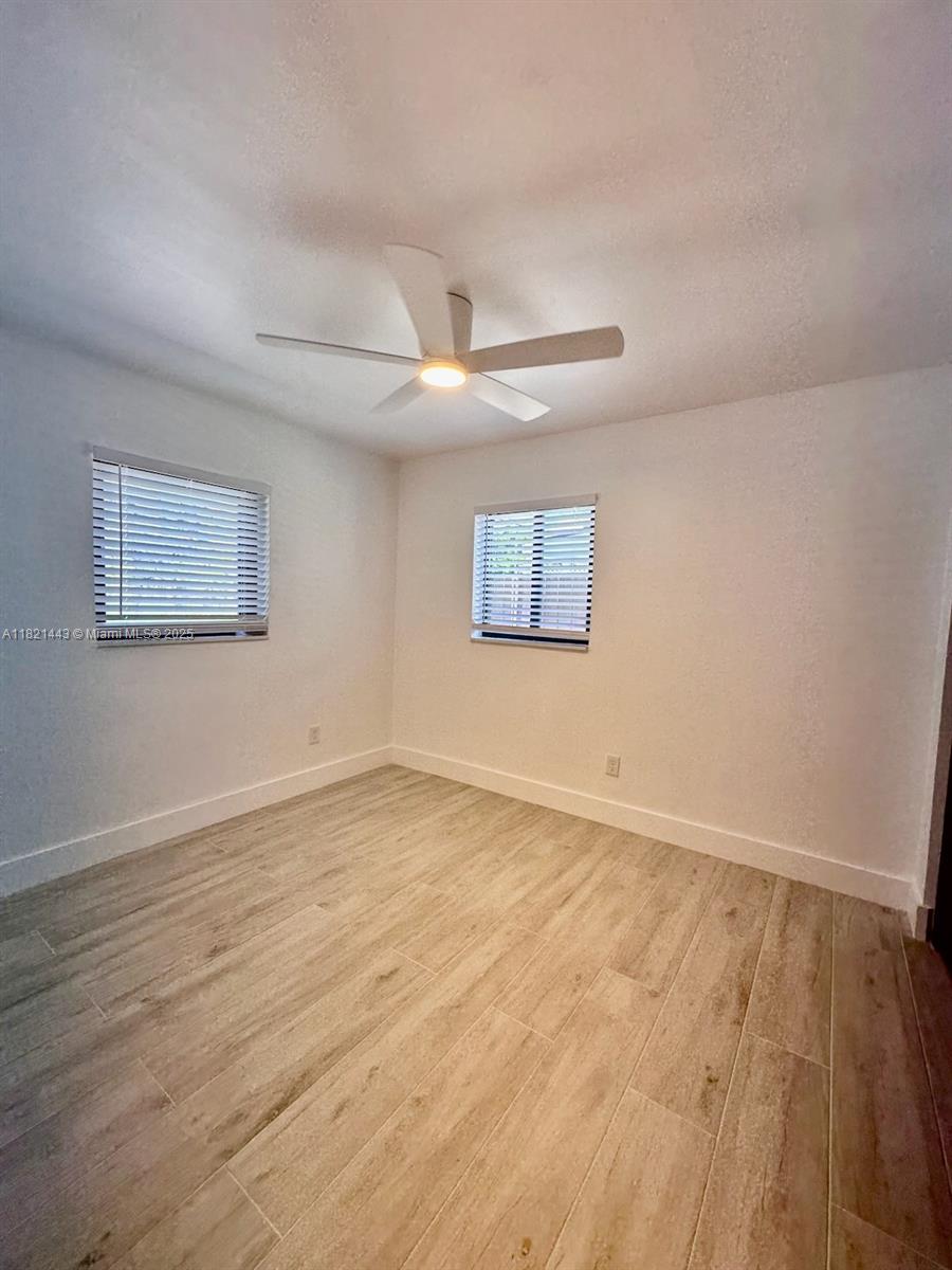 910 SW 4th Ave # 1