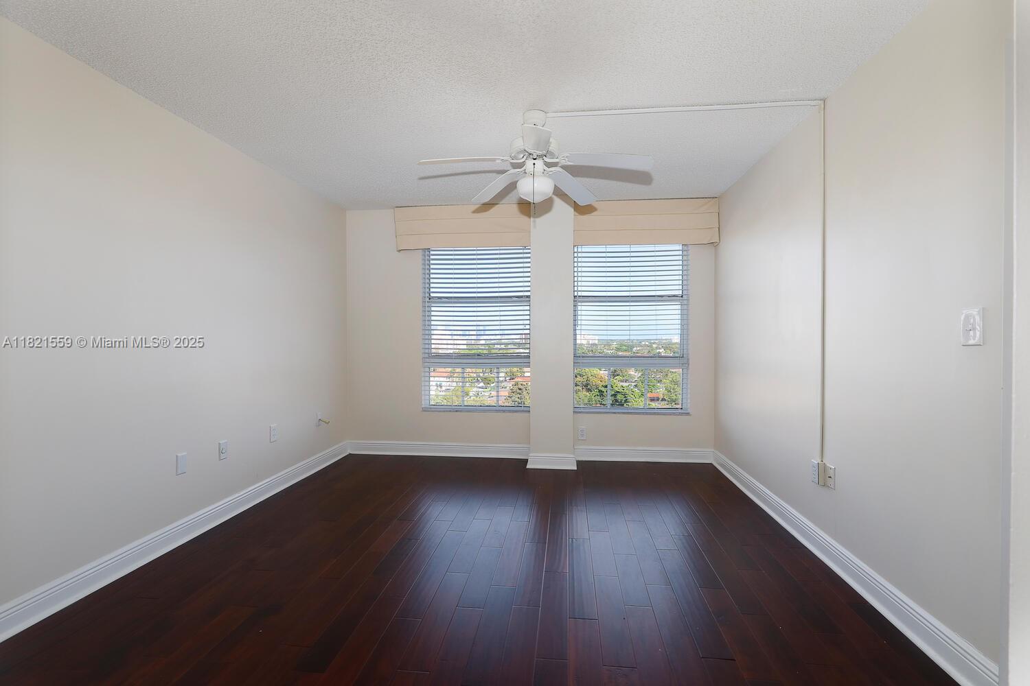 2351 Douglas Rd # 901
