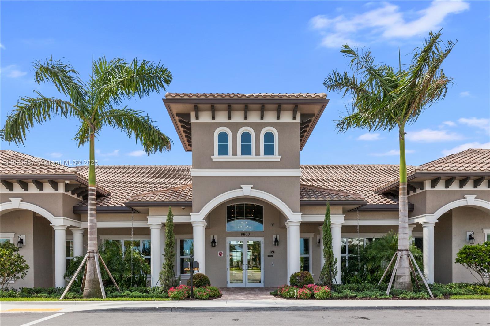 1494 Silk Oak Dr