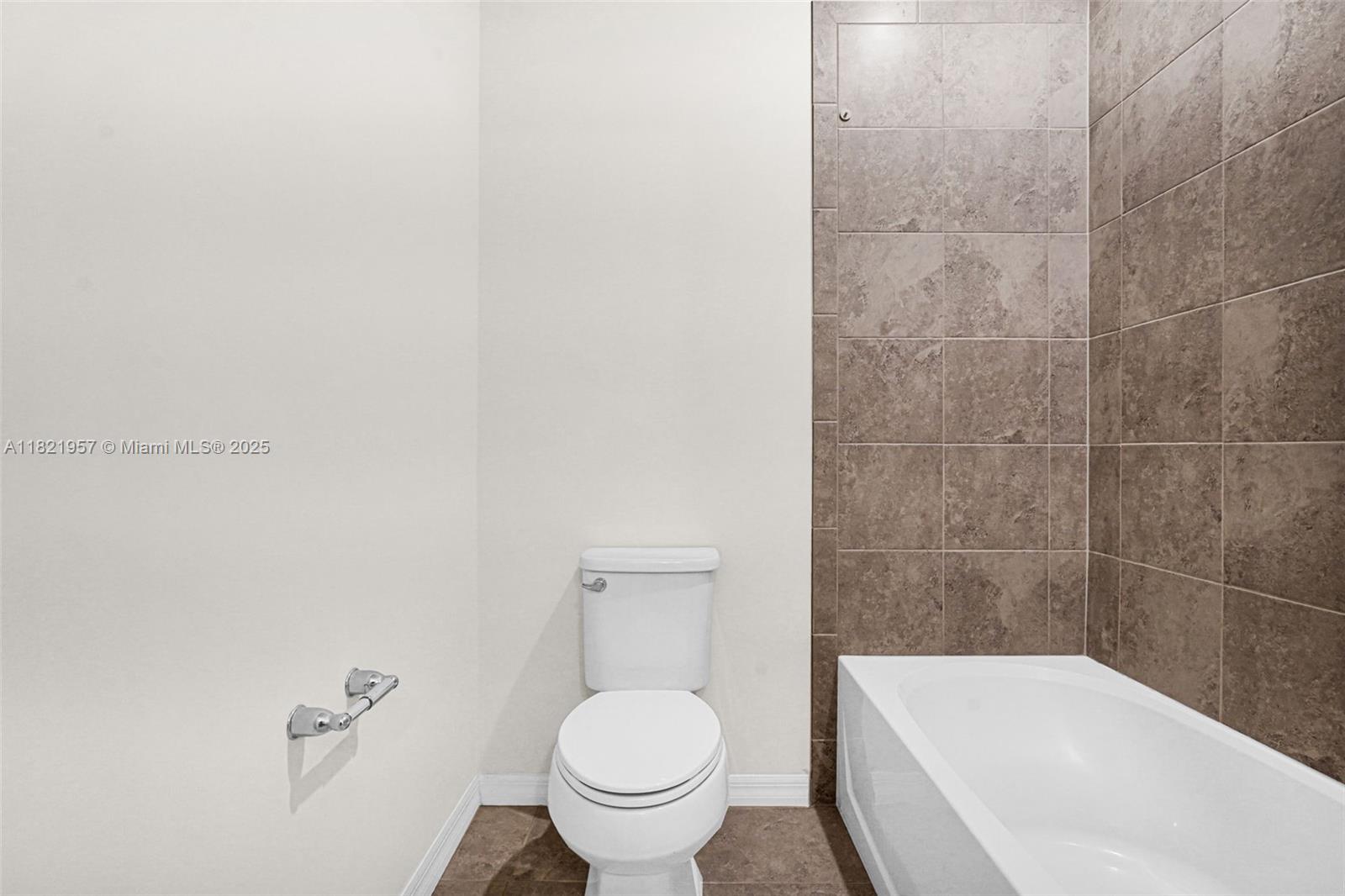1494 Silk Oak Dr