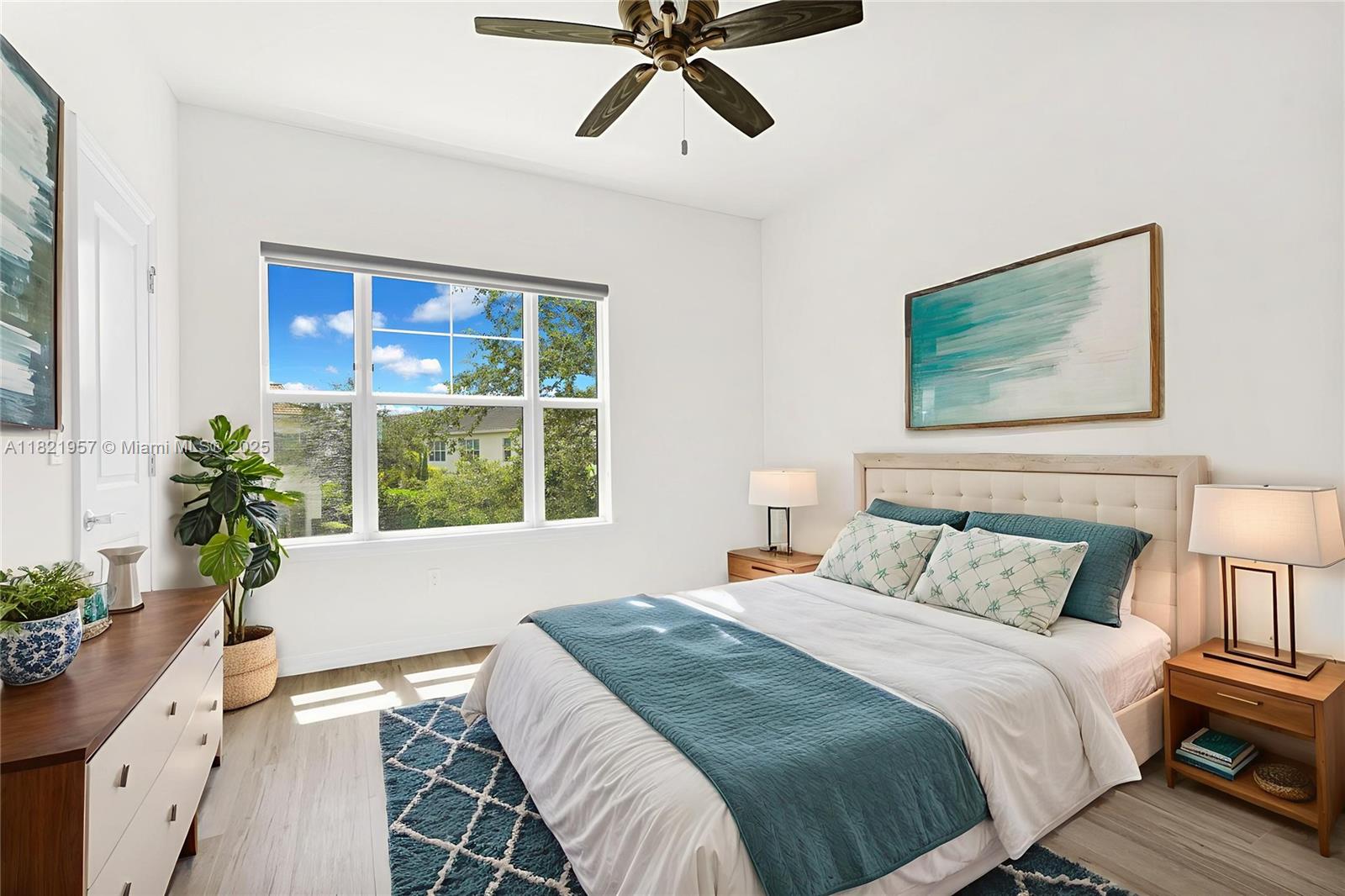 1494 Silk Oak Dr