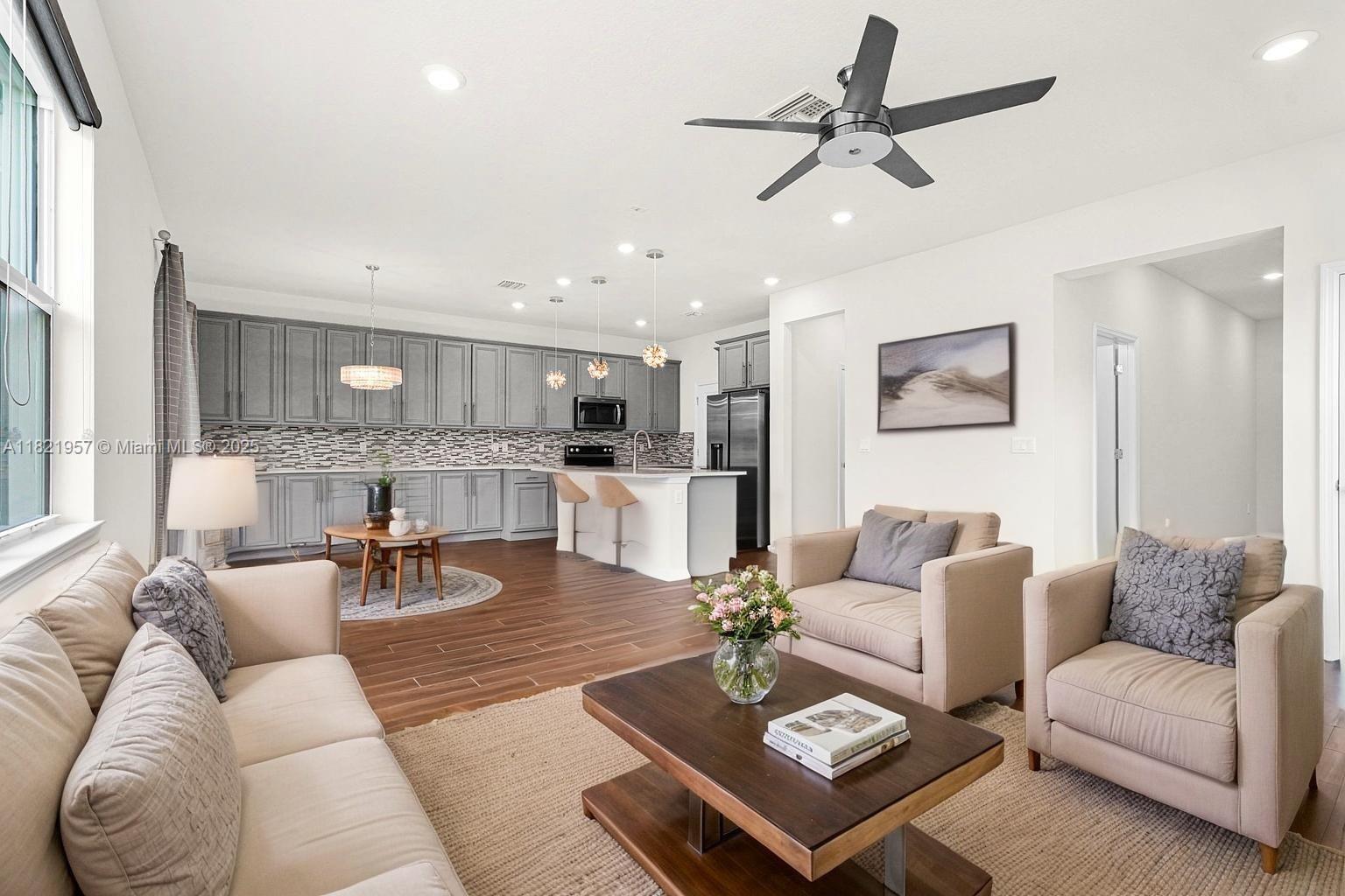 1494 Silk Oak Dr