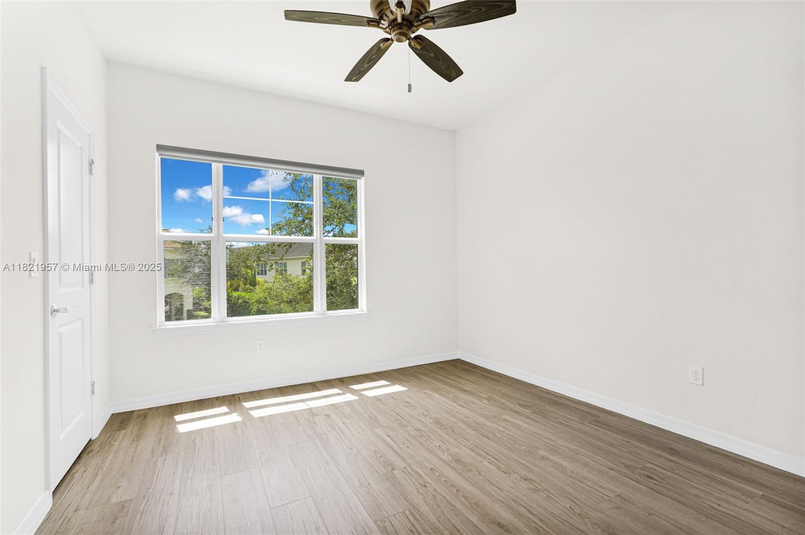 1494 Silk Oak Dr