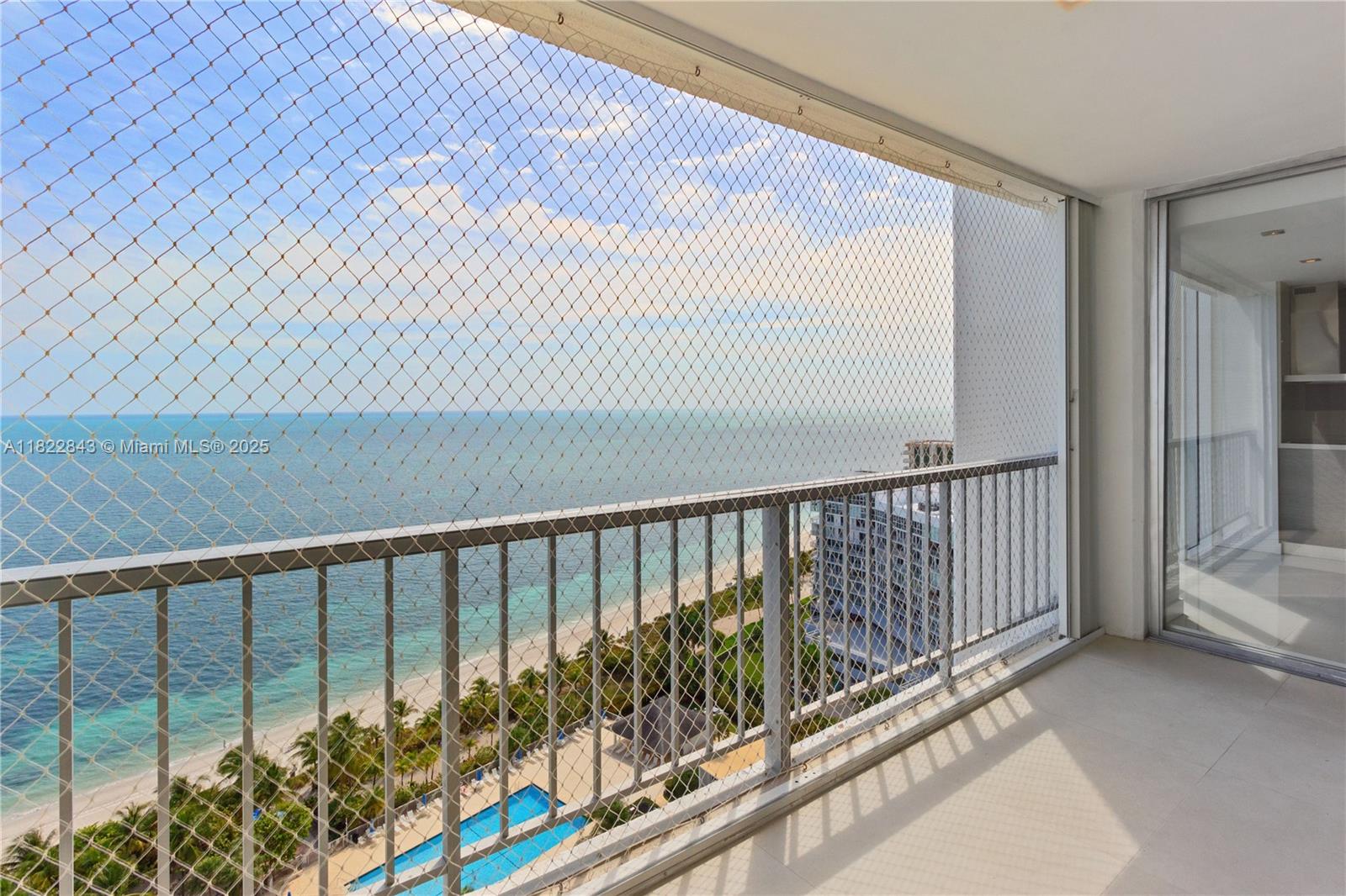 881 Ocean Dr # 18F
