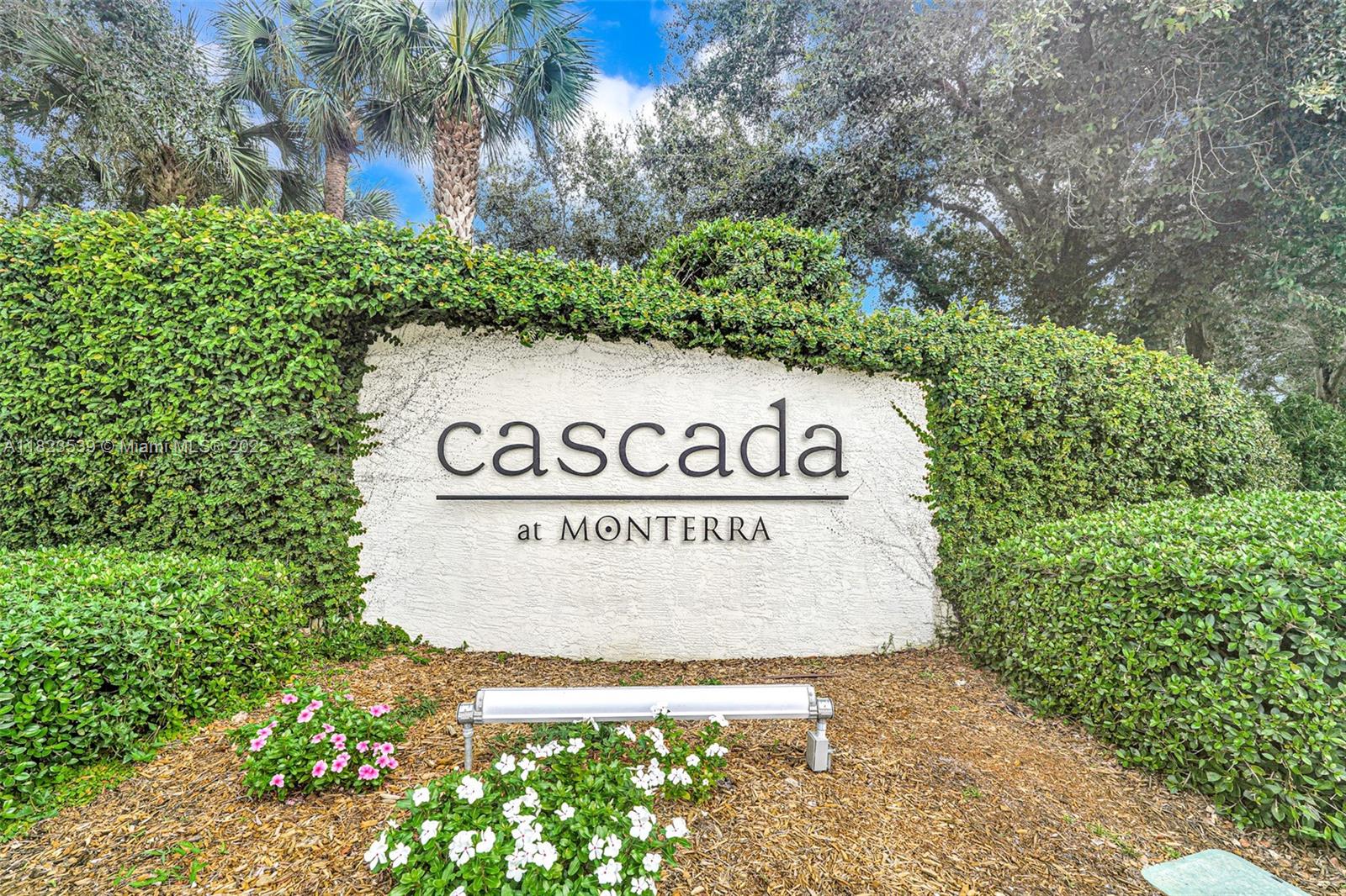 4375 Cascada Cir