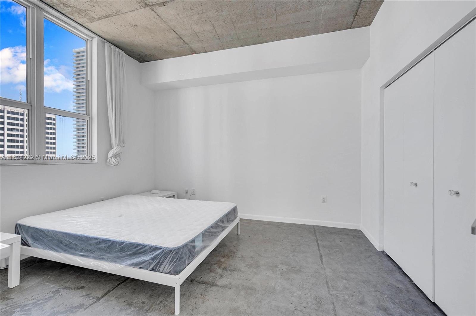 133 NE 2nd Ave # 2401