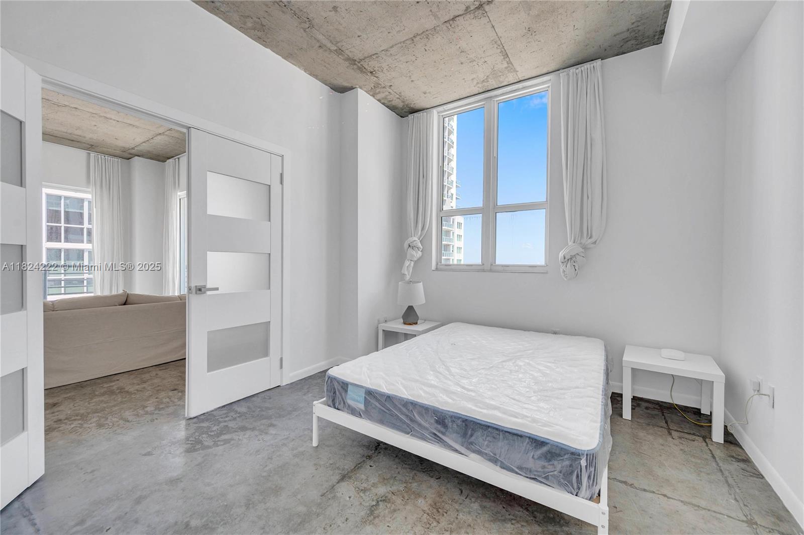 133 NE 2nd Ave # 2401