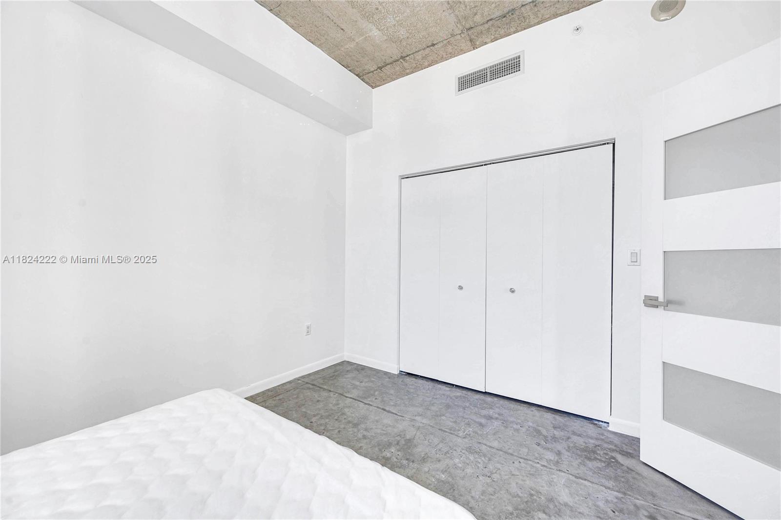 133 NE 2nd Ave # 2401