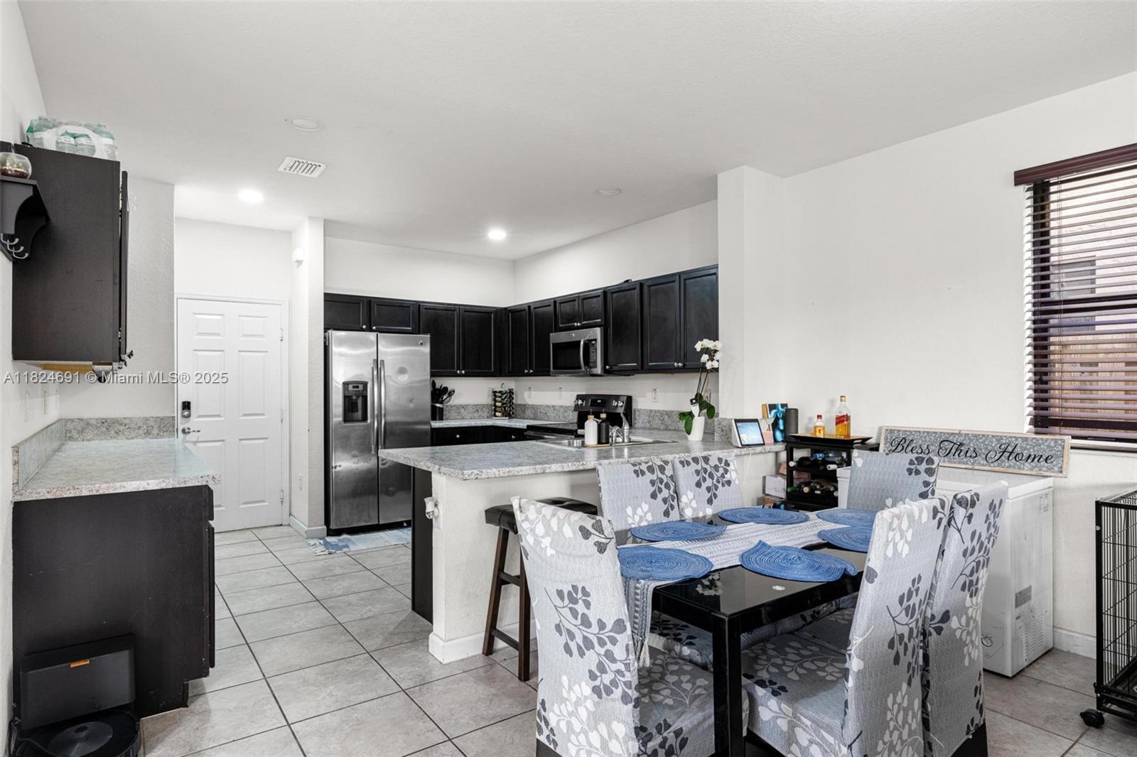 158 NE 23rd Ter