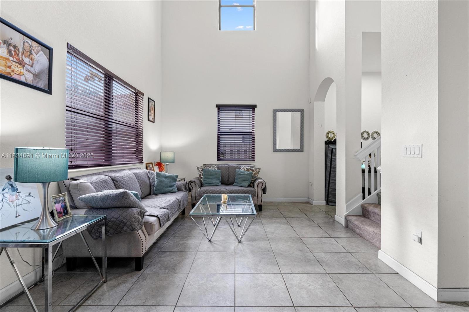 158 NE 23rd Ter
