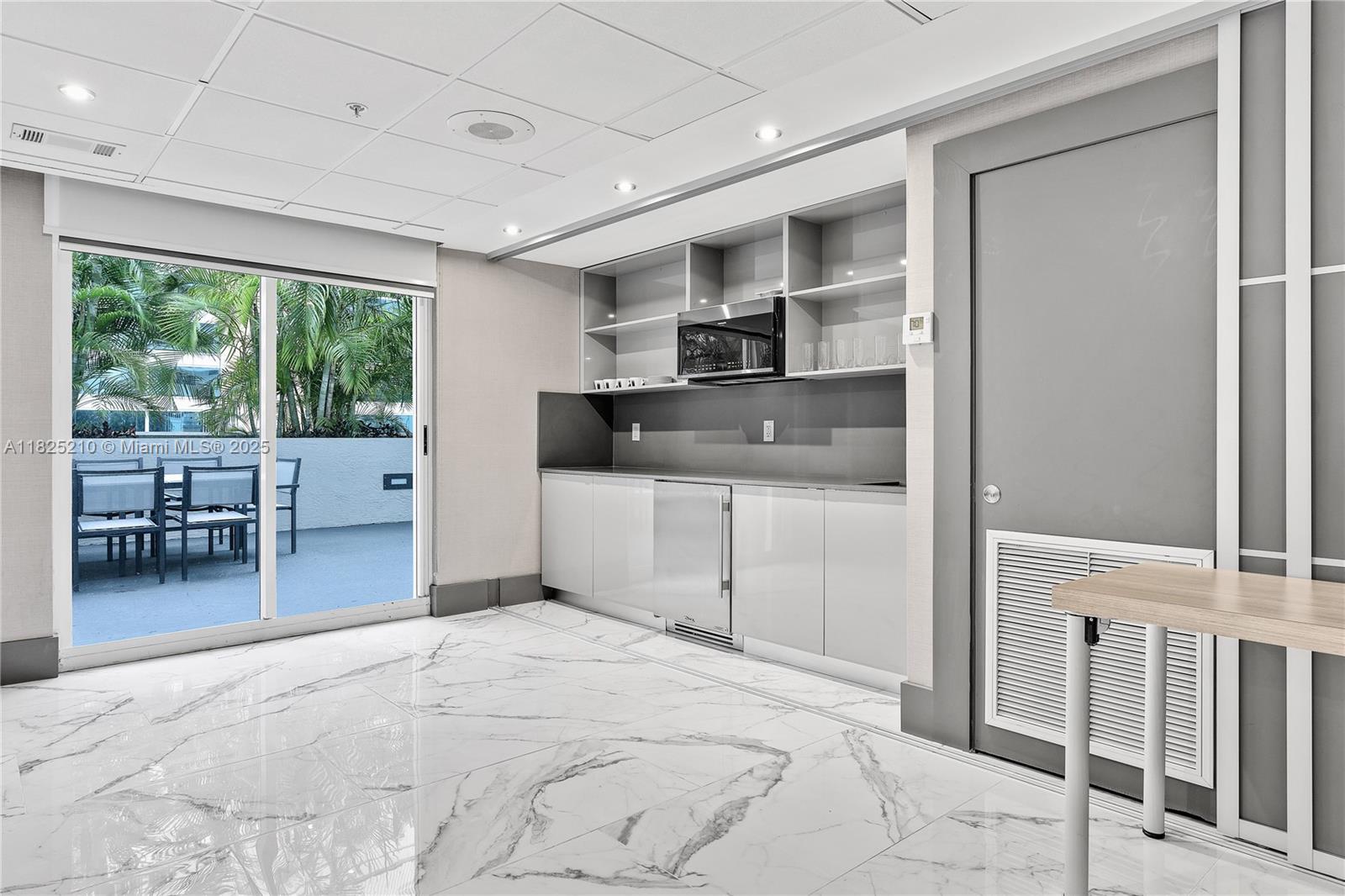 185 SE 14th Ter # 708