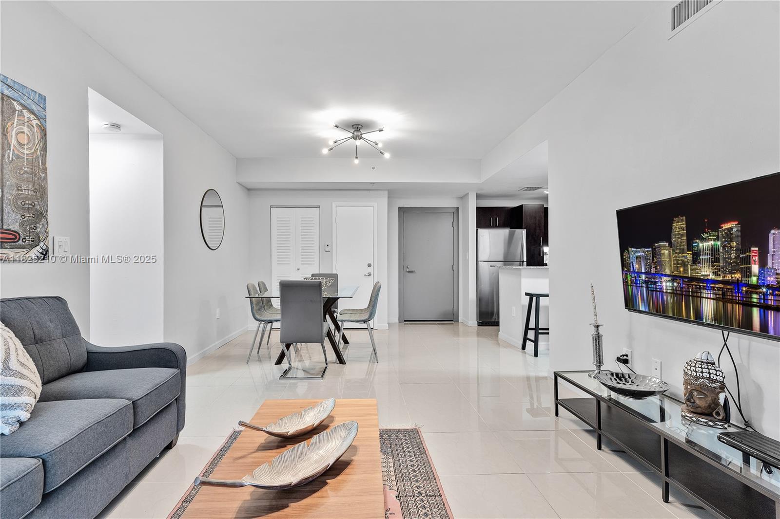 185 SE 14th Ter # 708