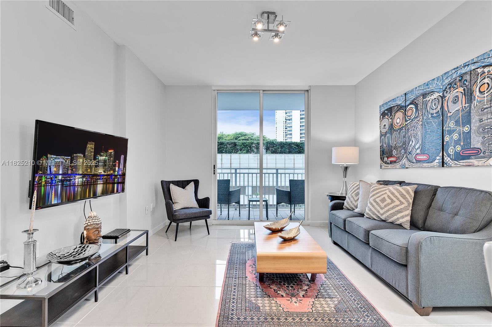 185 SE 14th Ter # 708