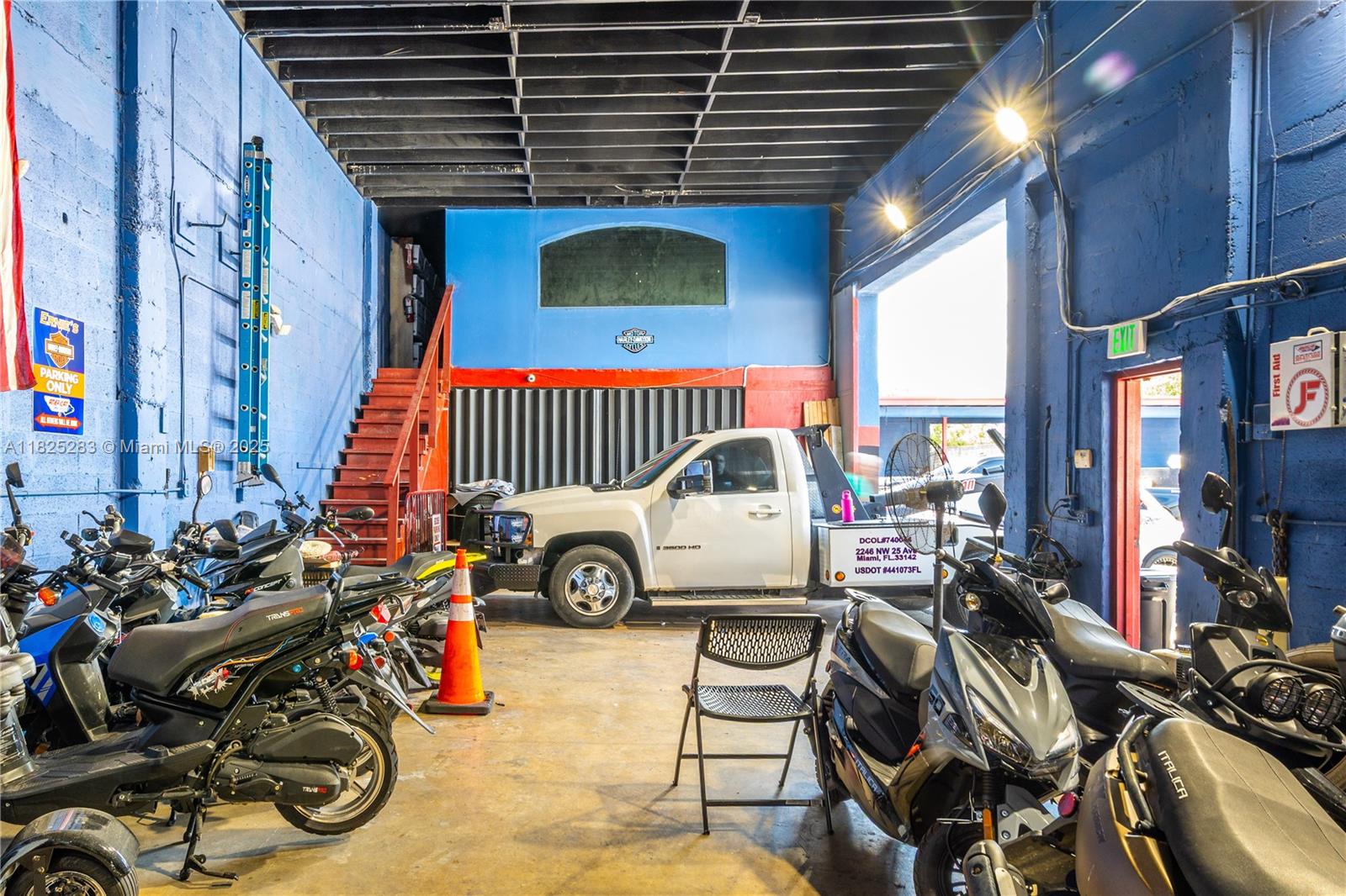 2246 NW 25th Ave