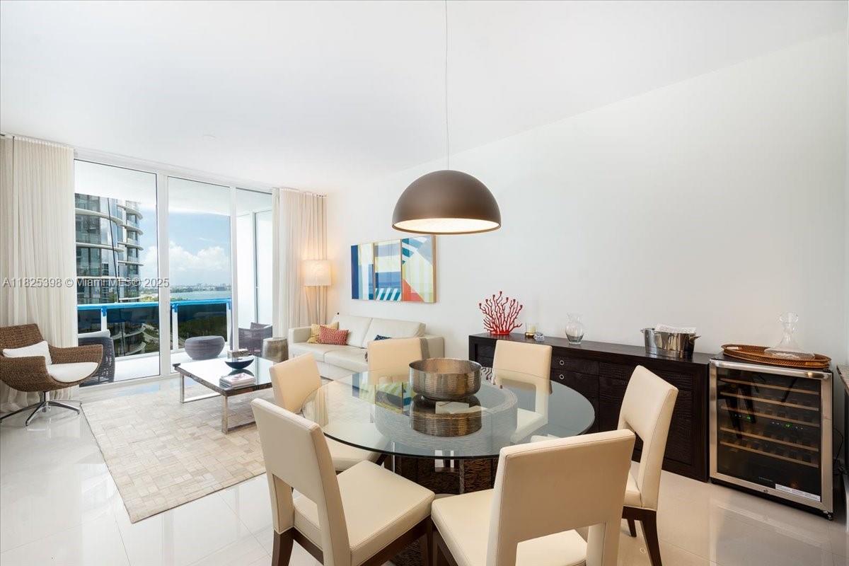 15811 Collins Ave # 1502