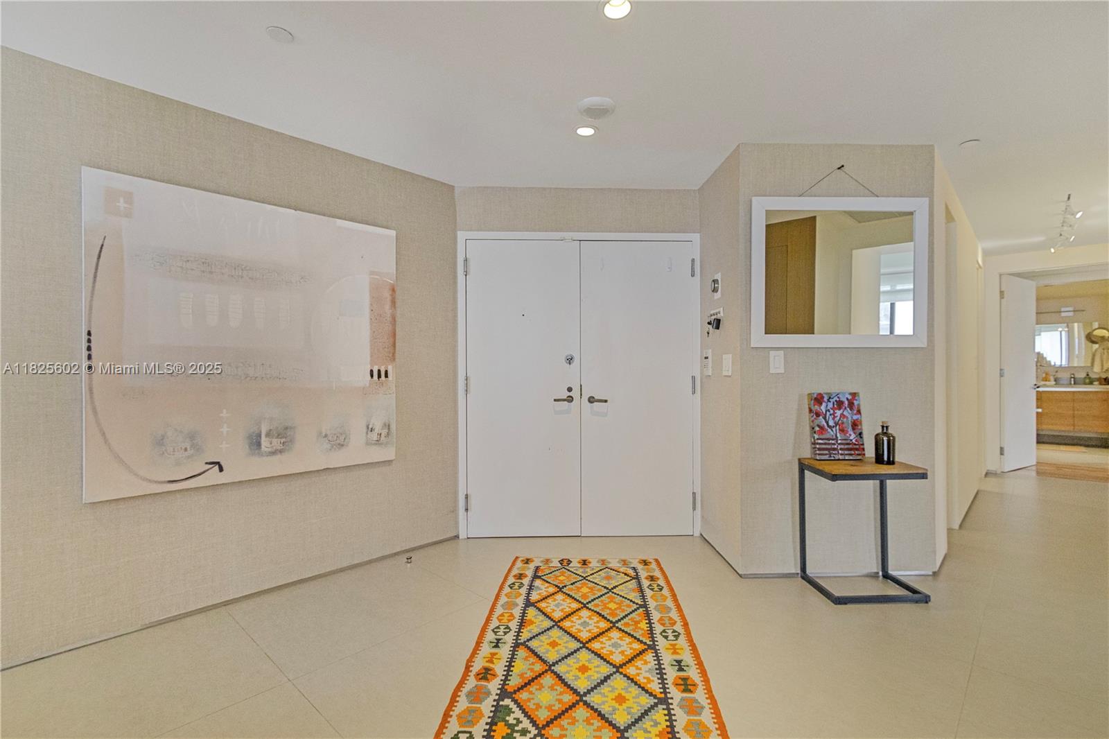 520 Brickell Key Dr # A1421
