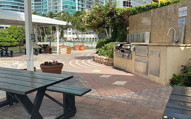 1915 Brickell Ave Unit: CC6