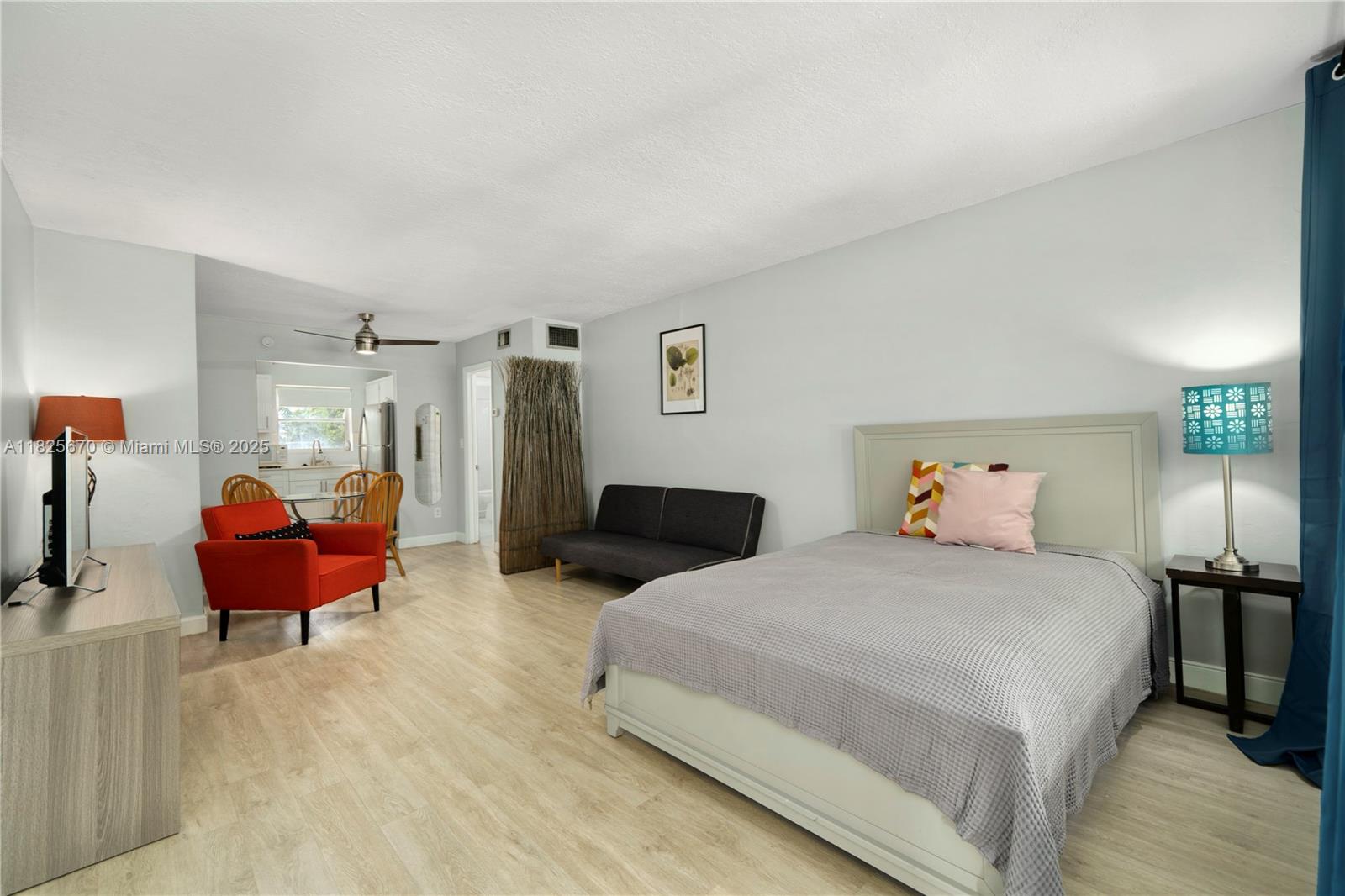 631 Jefferson Ave # 302