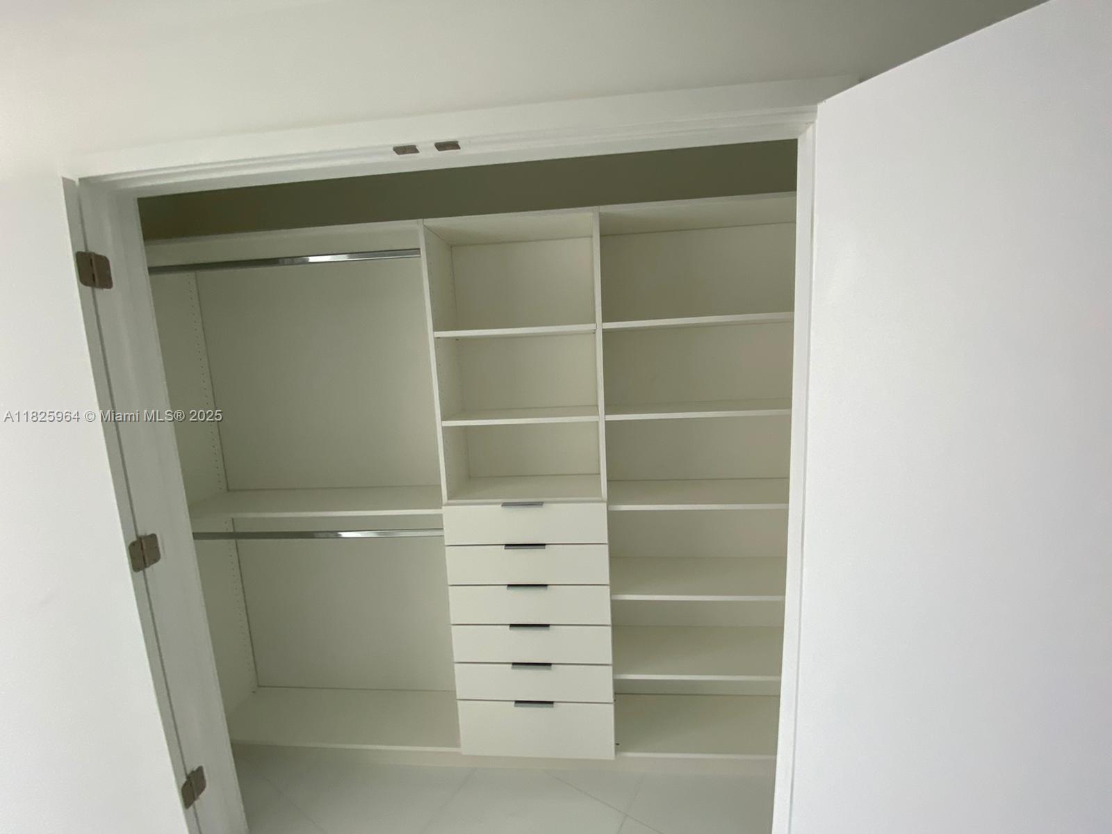 851 NE 1st Ave # 2612