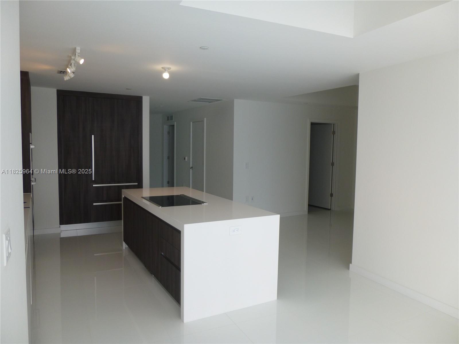 851 NE 1st Ave # 2612