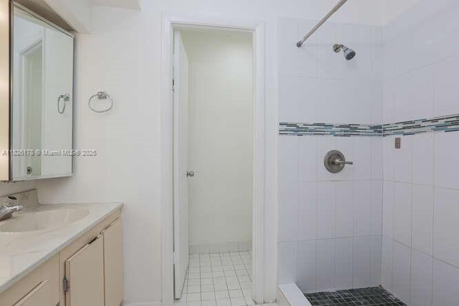 7126 Ballantrae Ct