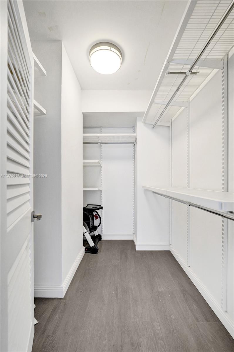 600 Three Islands Blvd # 1016