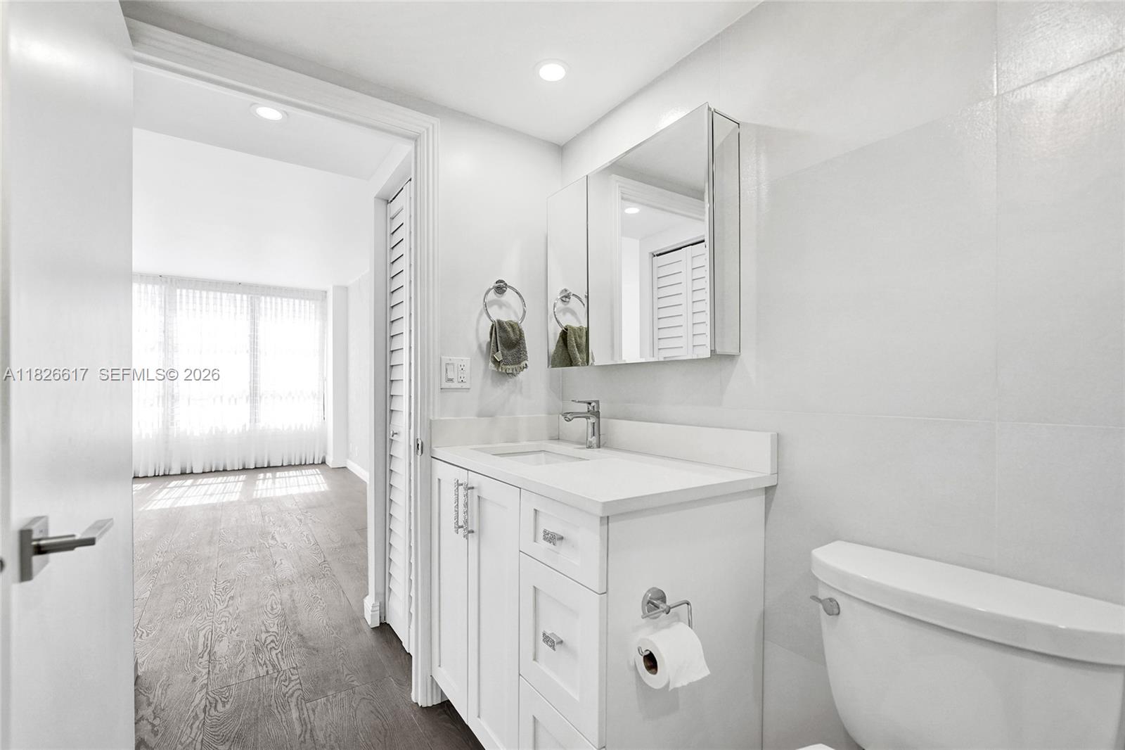 600 Three Islands Blvd # 1016