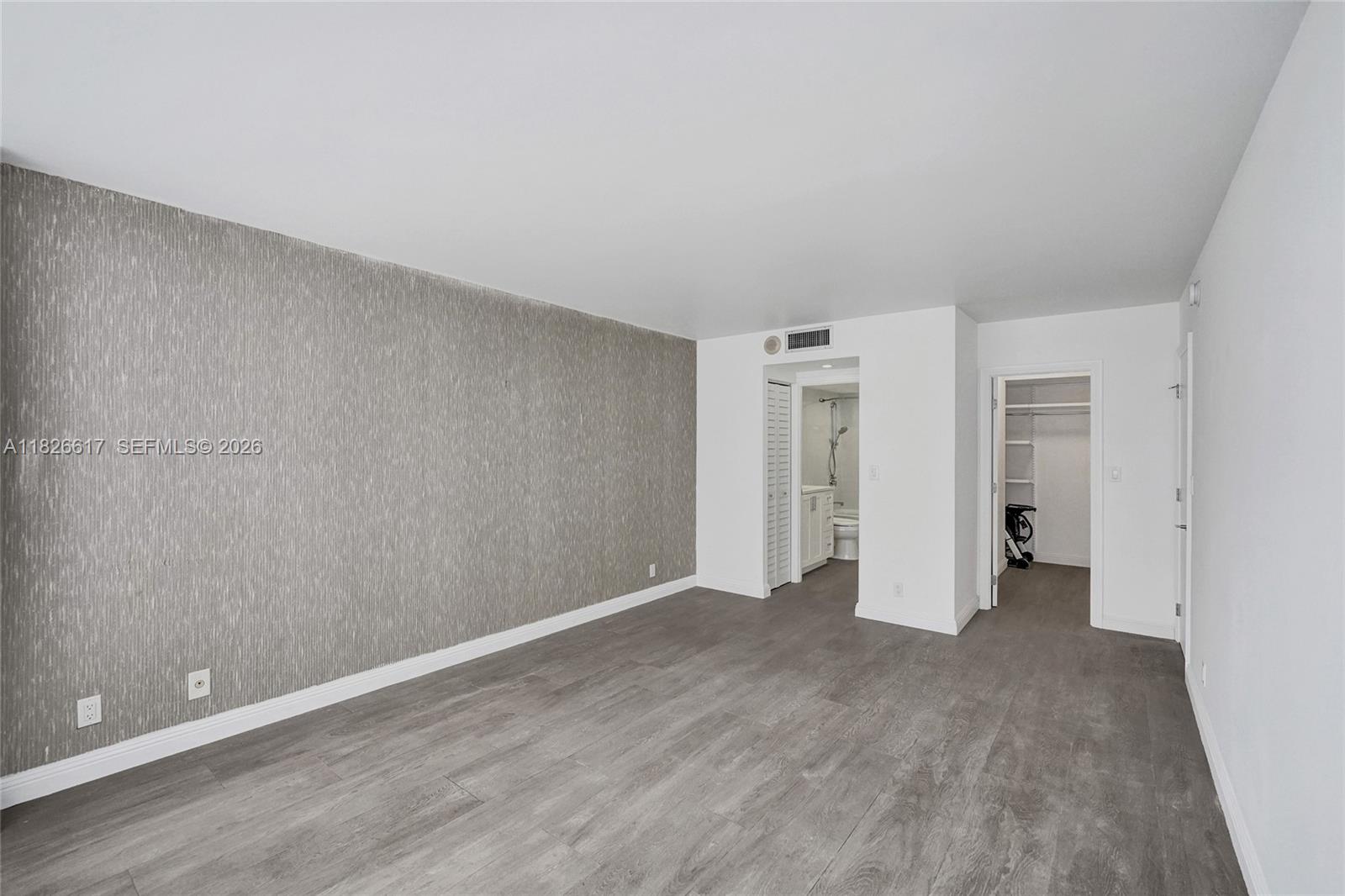 600 Three Islands Blvd # 1016