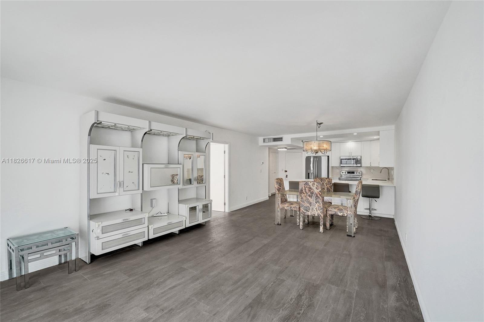 600 Three Islands Blvd # 1016