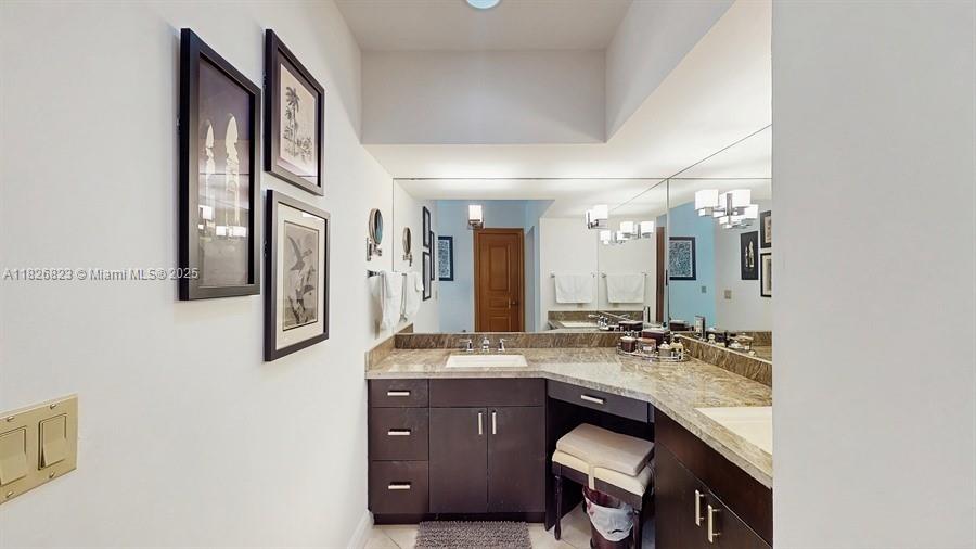 2920 Columbus Blvd # 0