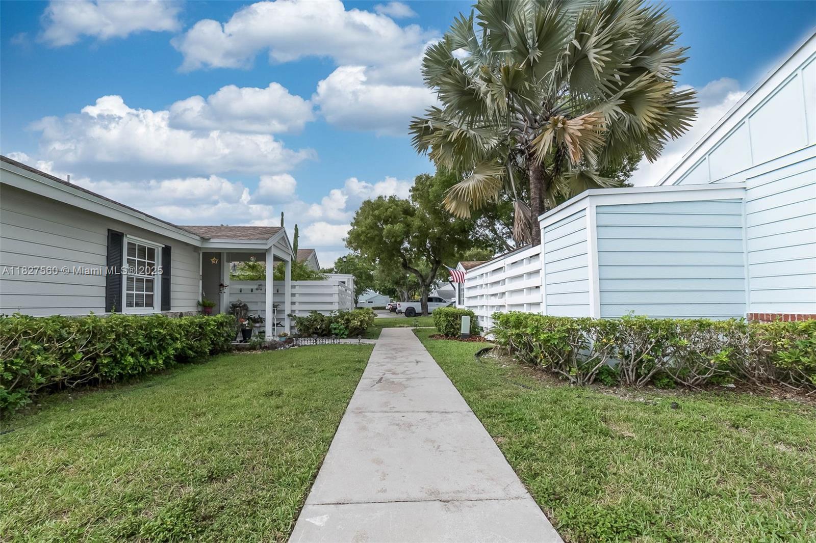 13765 SW 147th Cir Ln # 24 Unit: 2-24