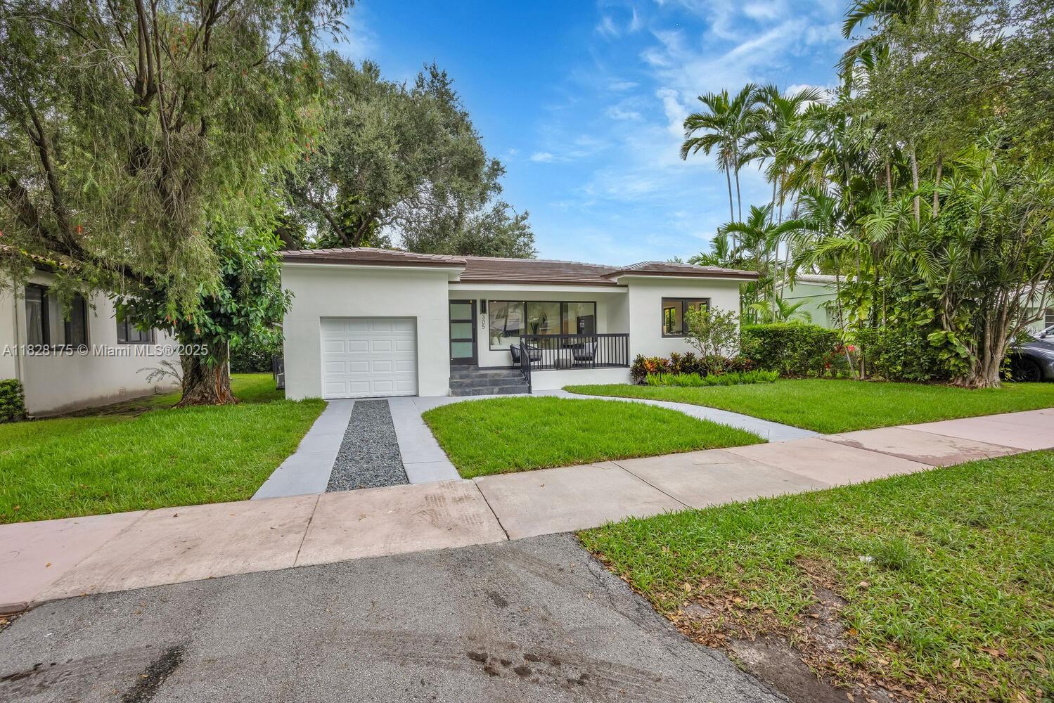 305 Fluvia Ave