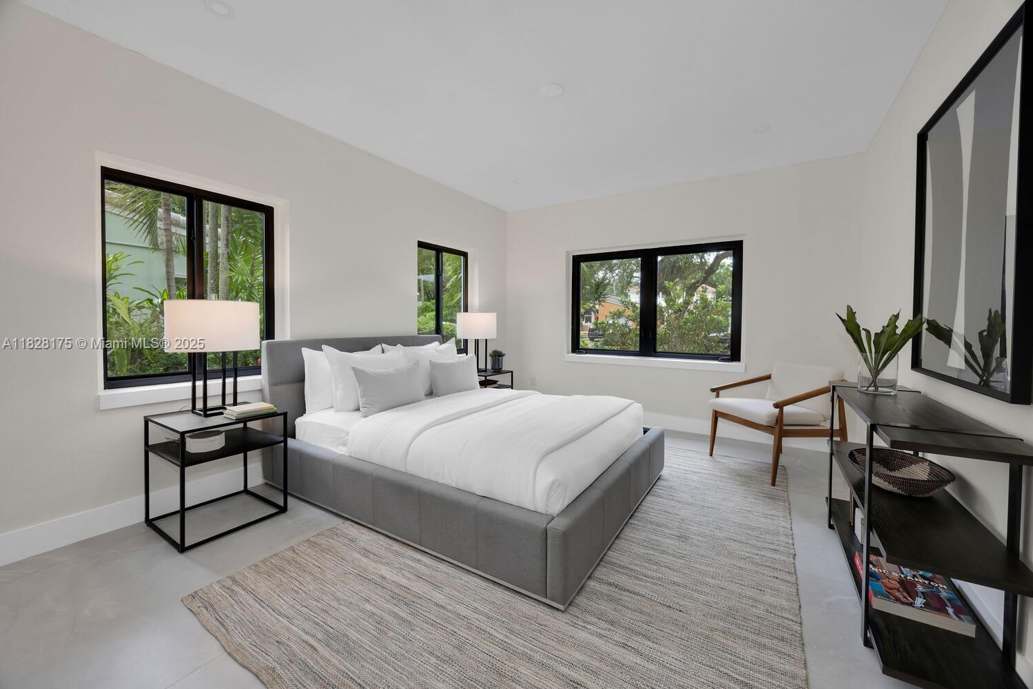 305 Fluvia Ave
