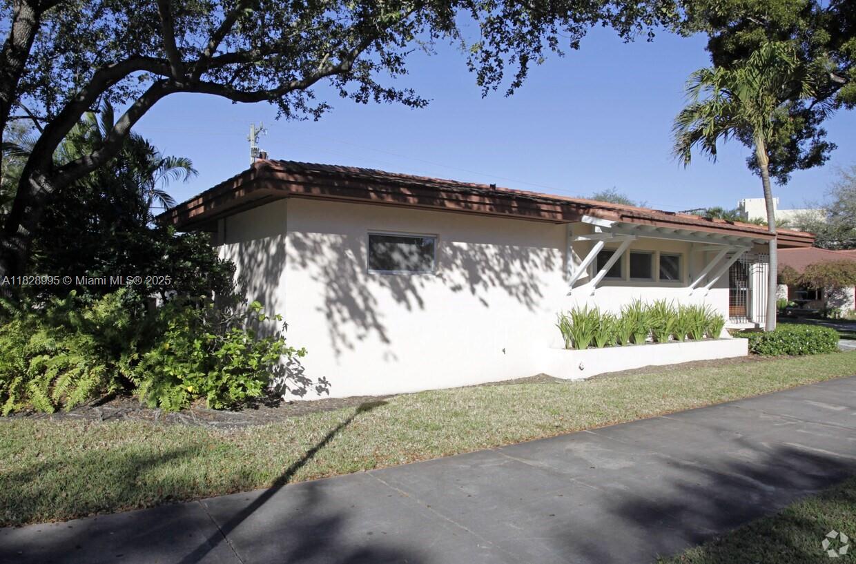 4950 S Le Jeune Rd # A